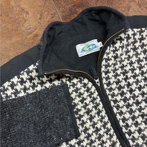 Heavy Wool w Fleece Lined Laundromat Black Sweater